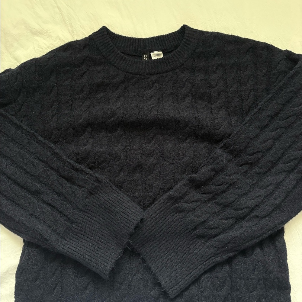 H&M Women's Dark Knit Crewneck Sweater